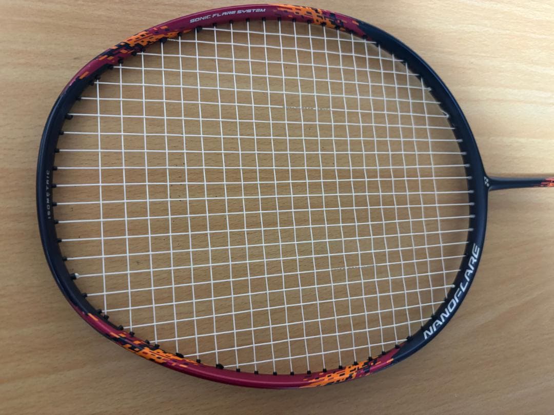 バドミントンラケット 【廃盤品】ナノフレア700 5UG5 マゼンダ