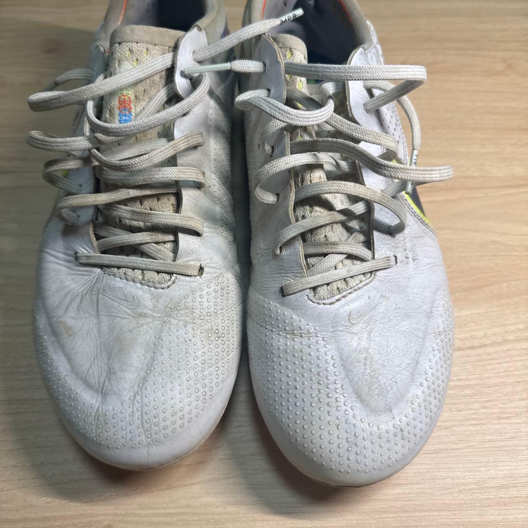 NIKE ティエンポ HG