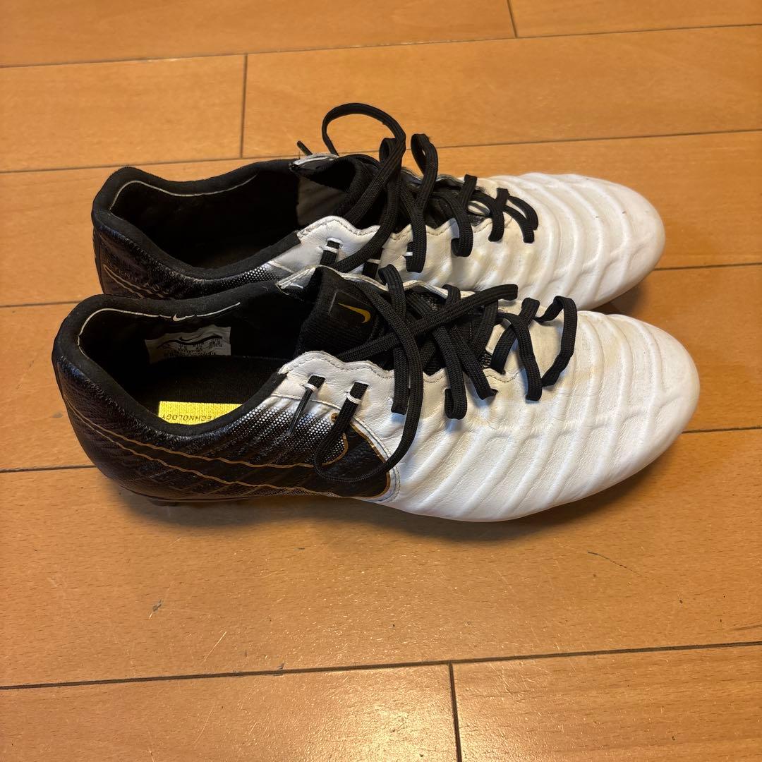 ナイキ ティエンポレジェンド7 SG