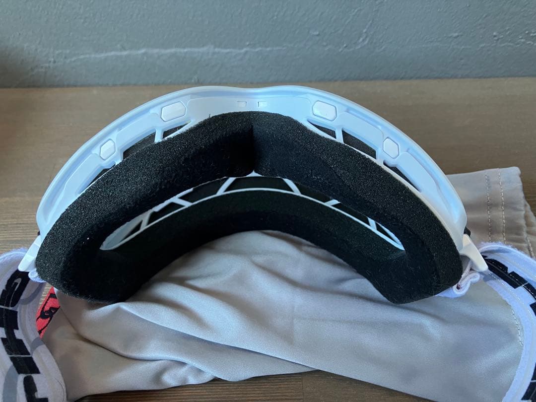 DICE スノーボードゴーグル BANK 調光レンズ