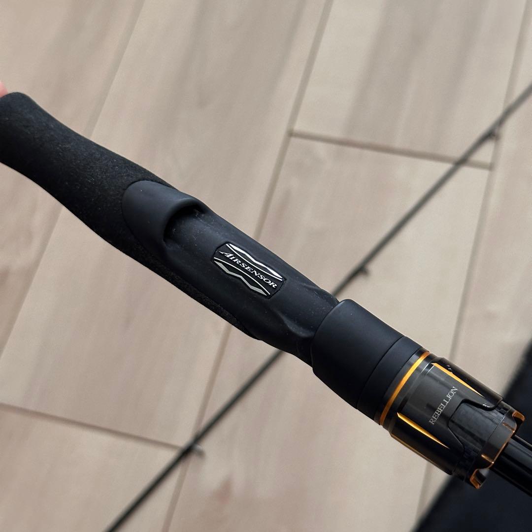 ダイワ　リベリオン 682ML+FS / バス釣り スピニングロッド 2ピース