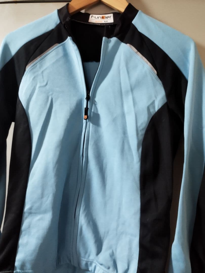 Funkier サイクルジャケット フィト感あったかが良い　未使用品