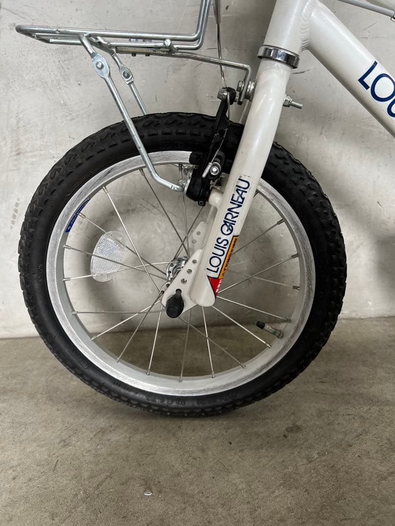 子供用自転車　louis garneauルイガノ ジュニア 補助輪付
