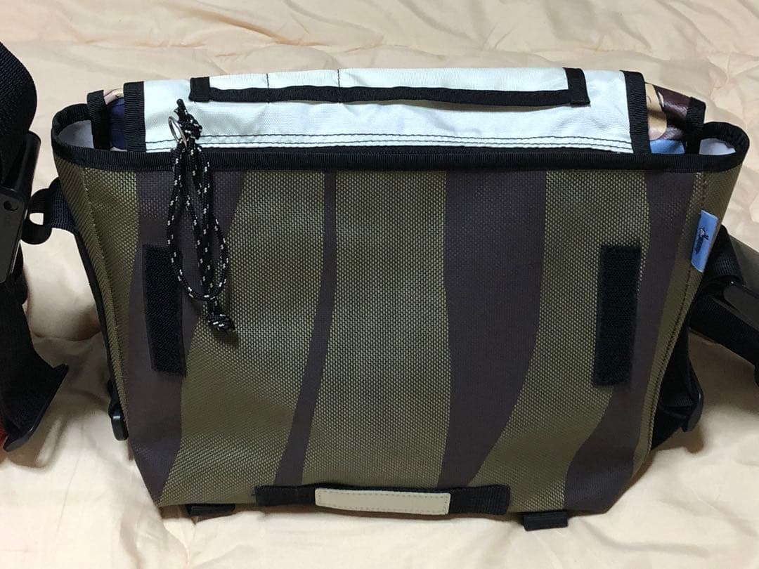 希少　美品　ジブリ　メッセンジャーバッグ　紅の豚　マンマユート　セット