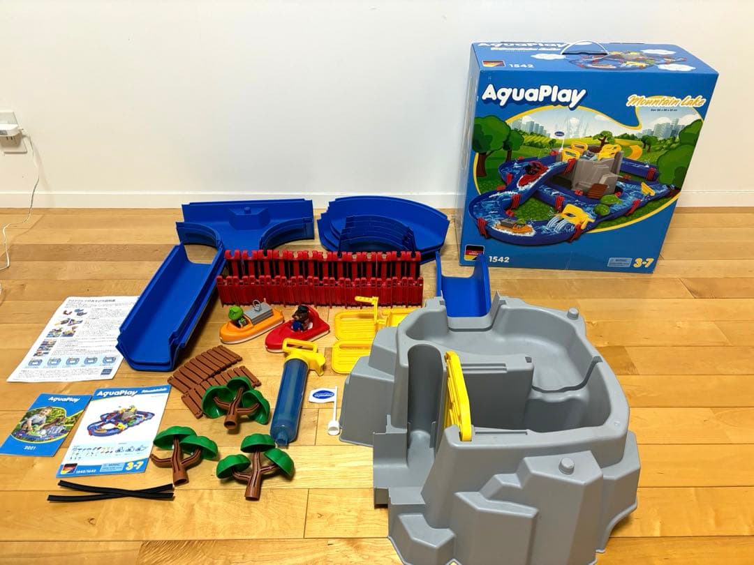 最終値下げ　アクアプレイ Mountain Lake ボーネルンド