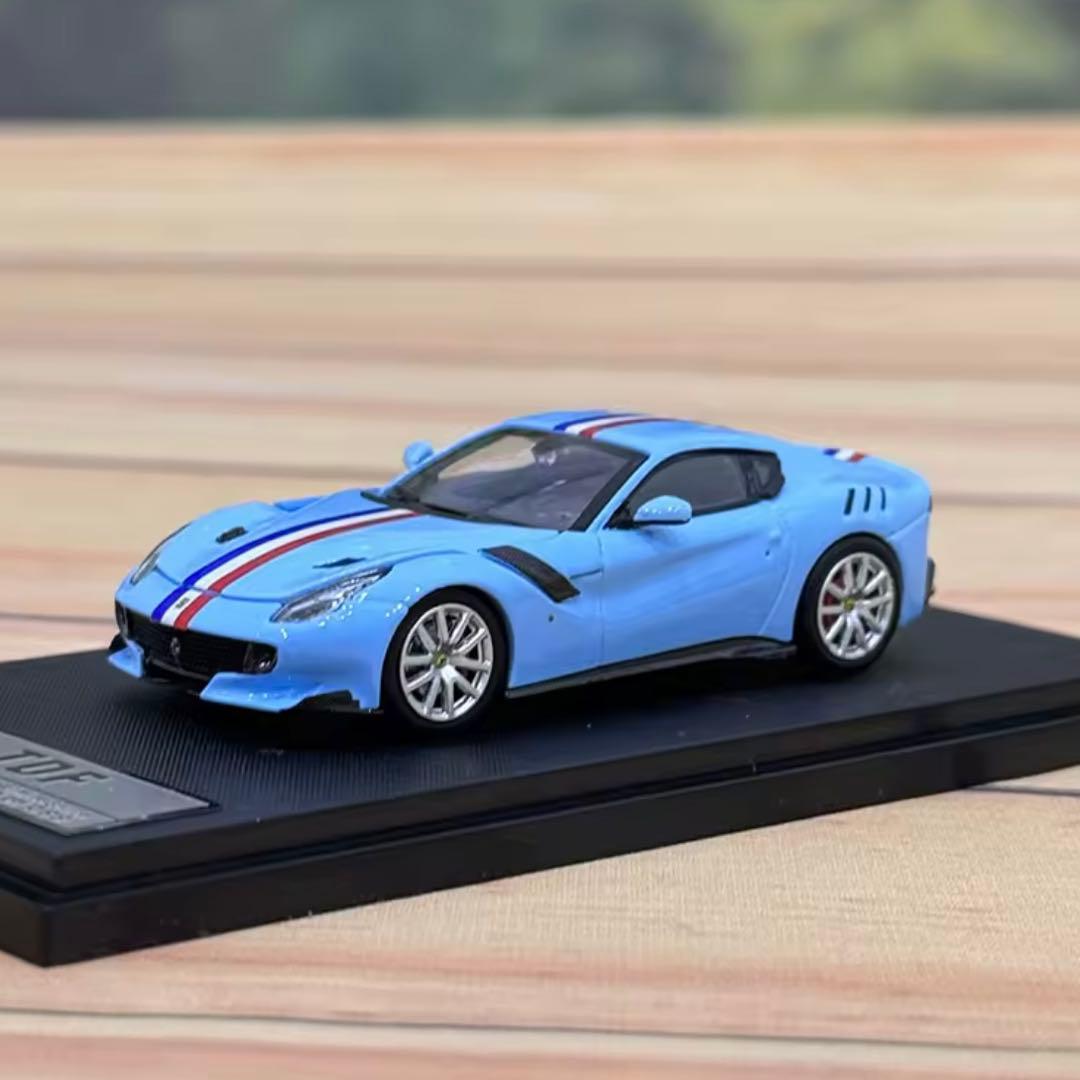 【限定499台】フェラーリF12 TDF ミニカー1/64スケール　ライトブルー