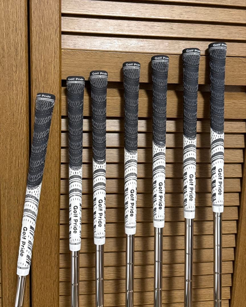 P7CB 4番-P ダイナミックゴールドX100 アイアンセット　テーラーメイド