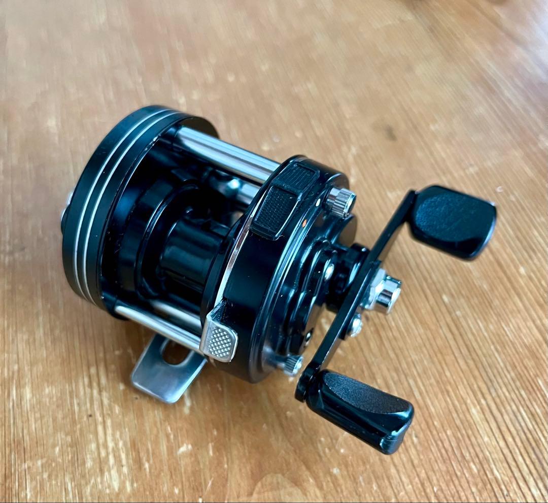 お見逃しなく！　オールド　ダイワ　ミリオネア　GS-1000C ベイトリール