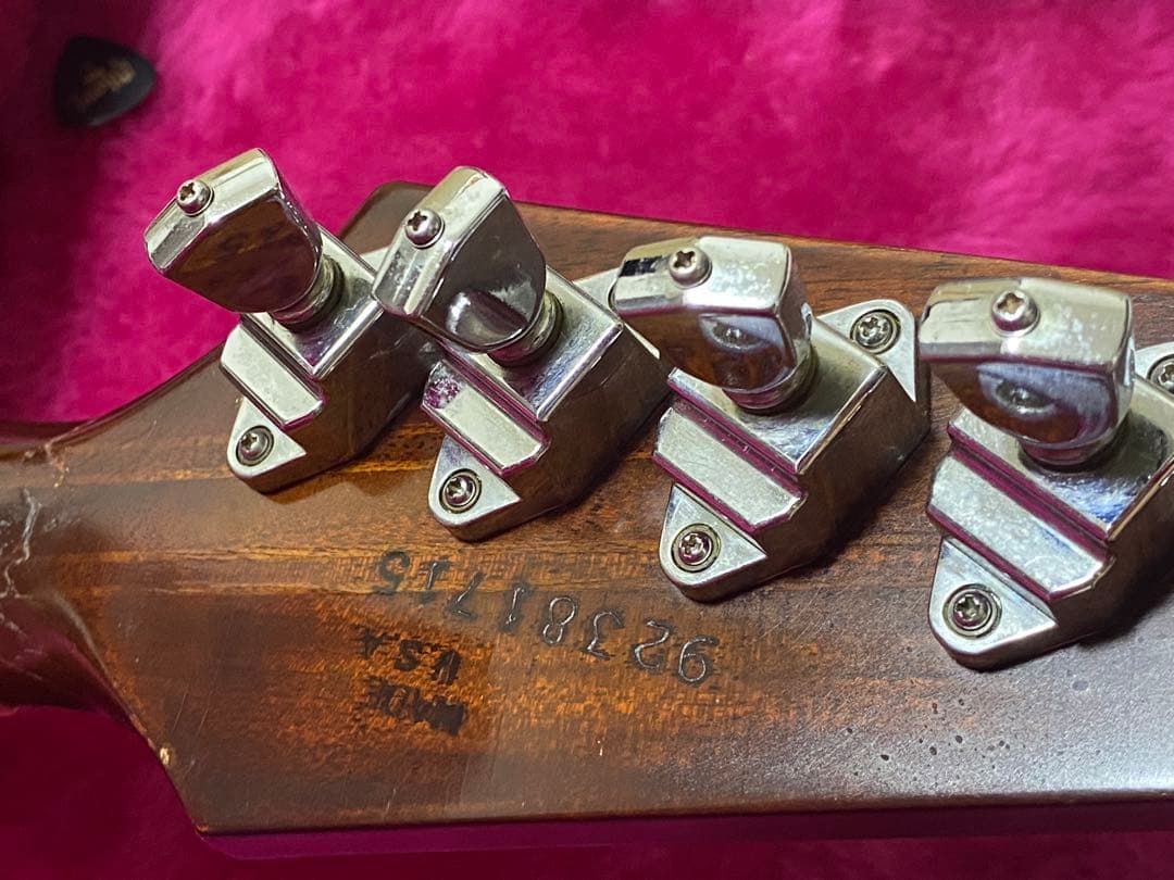 本日終了‼️　Gibson firebird タバコサンバースト　90年代