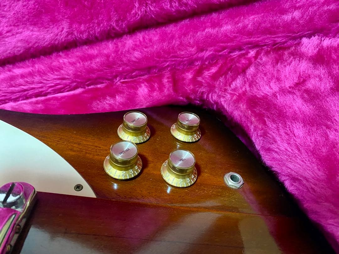 本日終了‼️　Gibson firebird タバコサンバースト　90年代