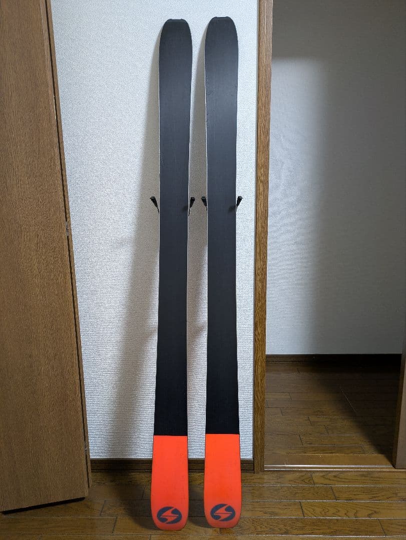 ひ*き様 Blizzardビンディング付スキー (スキーシール・ワックス付属)