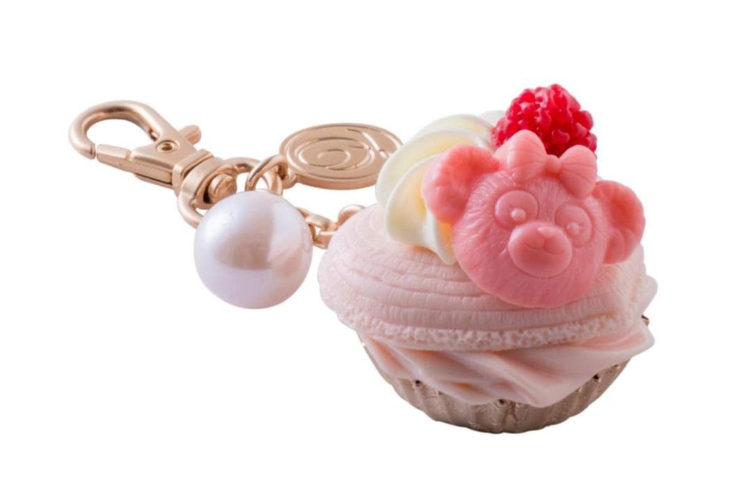 新品 Q-pot. シェリーメイ ラズベリーシェルマカロン バッグチャーム