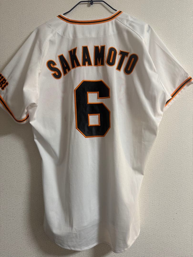 美品　読売ジャイアンツ　坂本勇人　ユニフォーム　Oサイズ　MIZUNO 刺繍