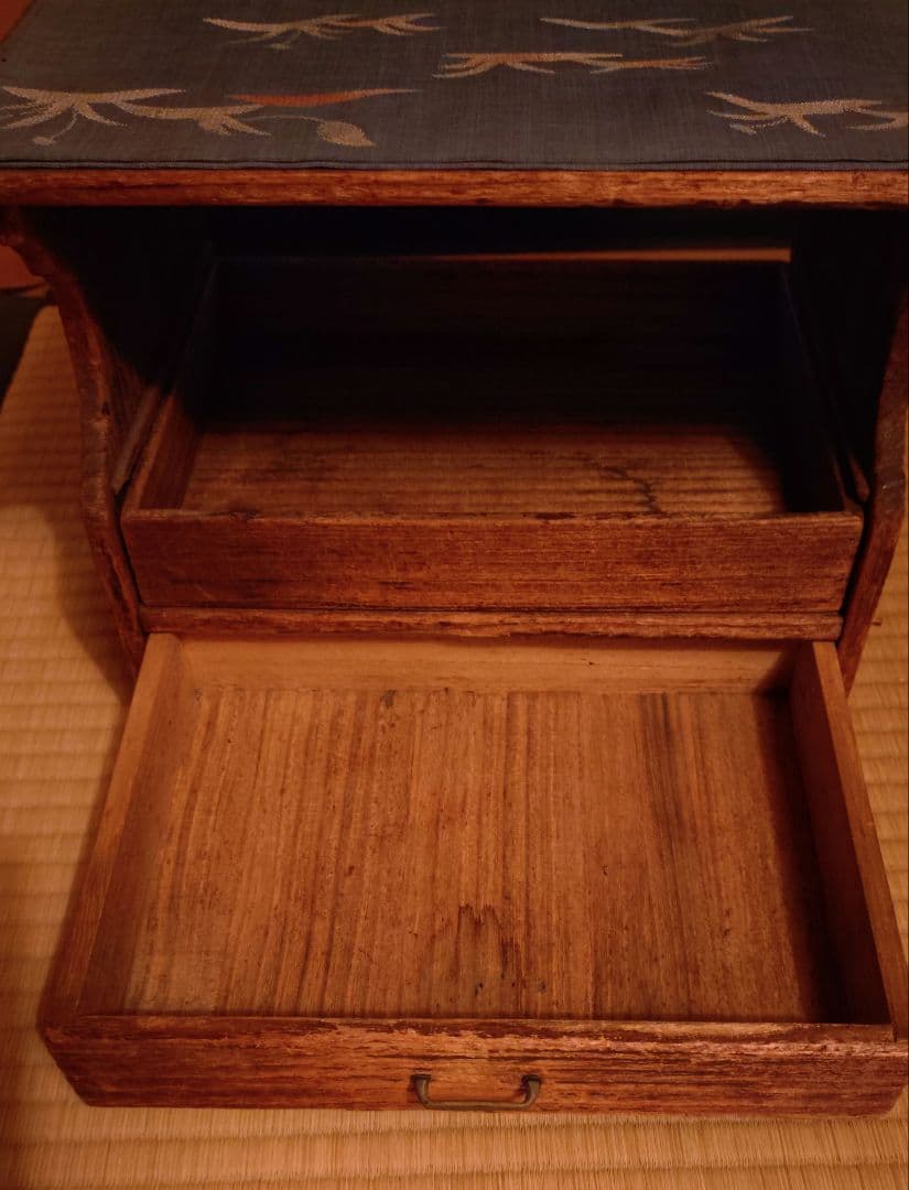 桐製収納付き稽古用譜面台　三味線　謡曲　 布張り天板