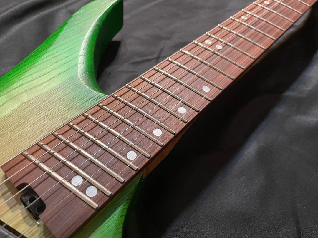 K*K様 ノーブランド ヘッドレスギター ★ グリーンサンバースト