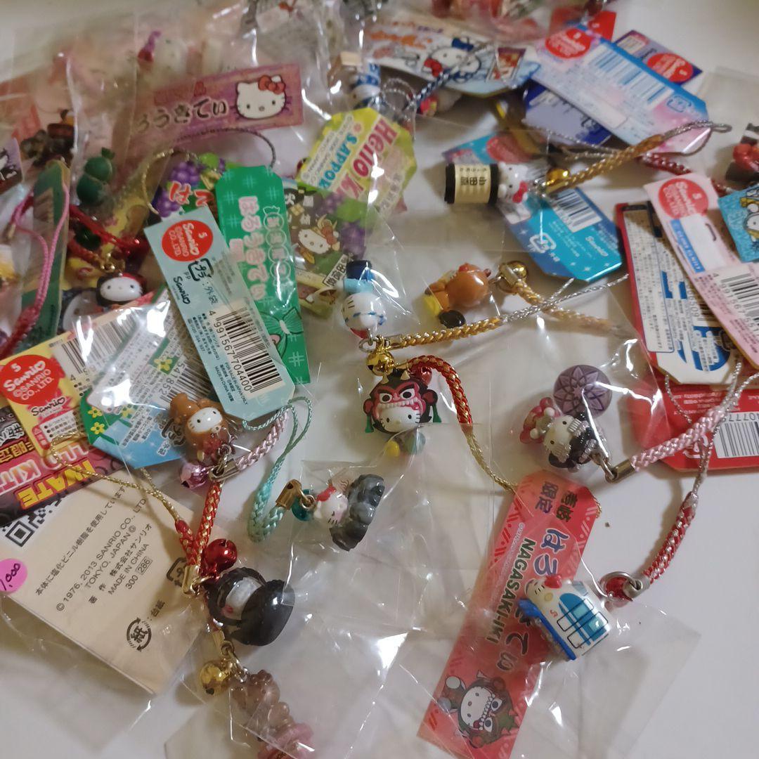 ハローキティ　ご当地　根付け　ストラップ　41個セット　サンリオ　レトロ　当時物