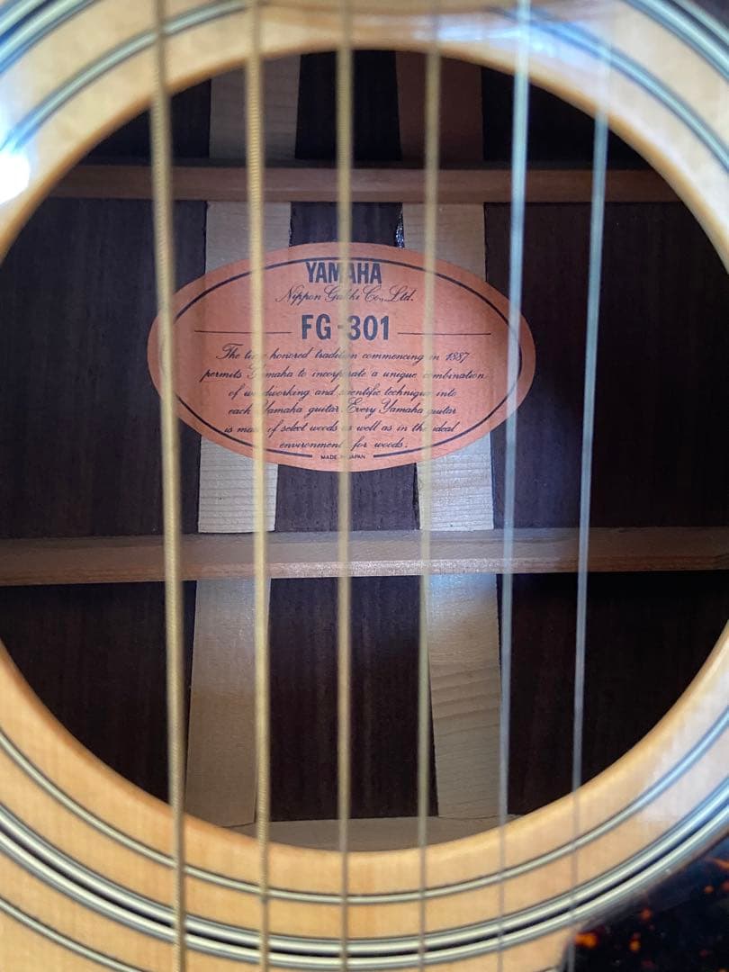 Yamaha FG-301 アコースティックギター ハードケース付き
