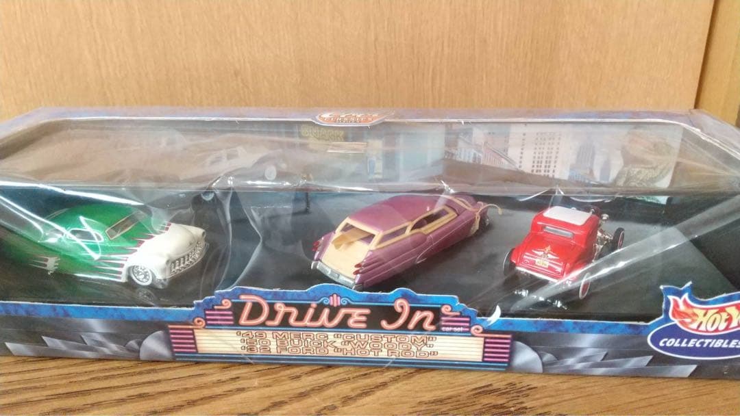 ホットウィール　ドライブイン