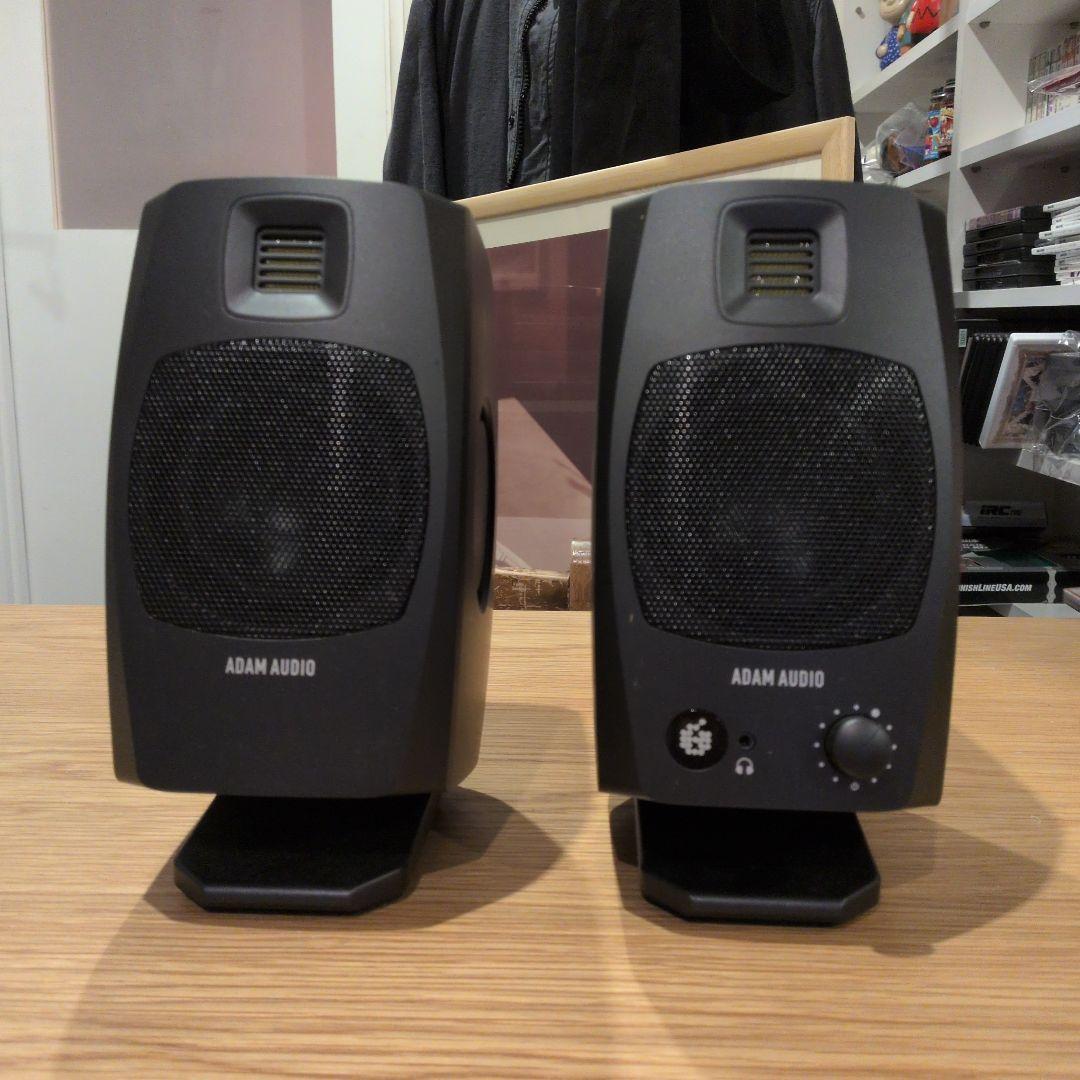 ADAM Audio D3V モニタースピーカー