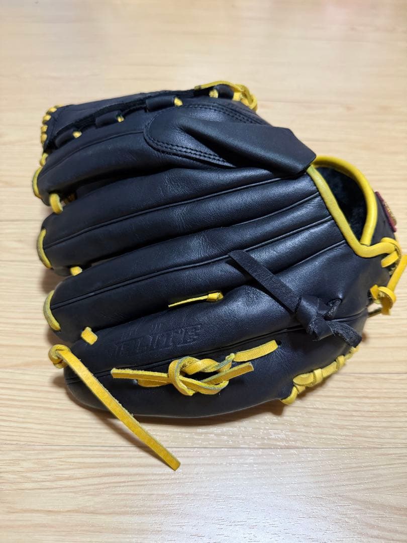 Nike 軟式グローブ 黒/黄色