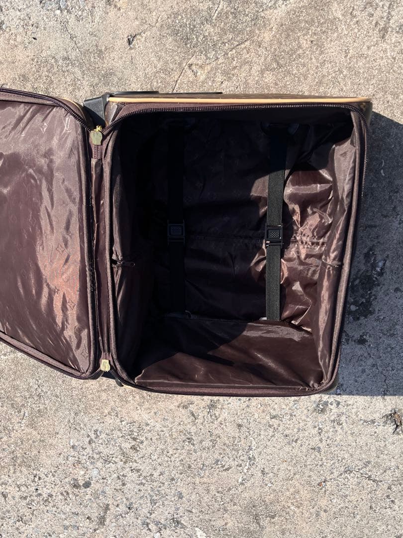 s*8様 キャリーケース