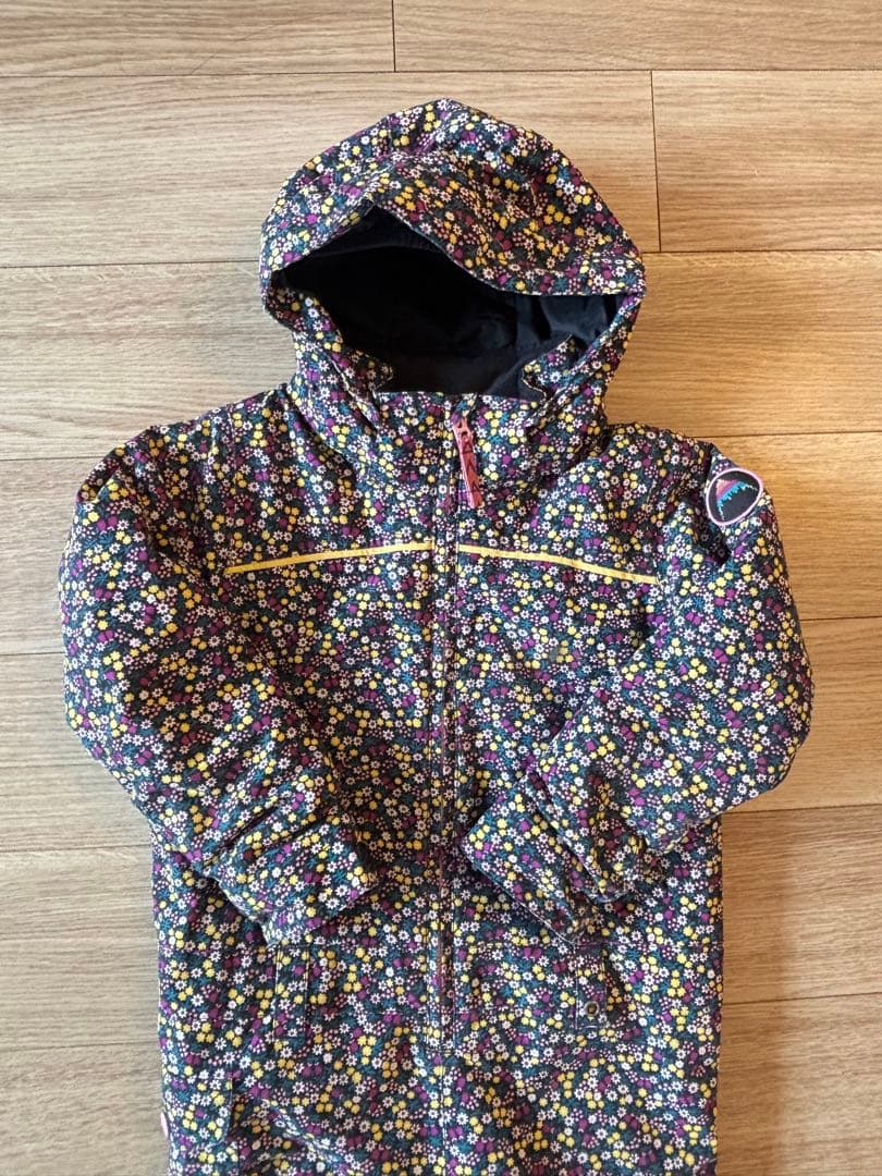 Kさん専用　BURTON スノーボードウェア 5/6 花柄　120センチ