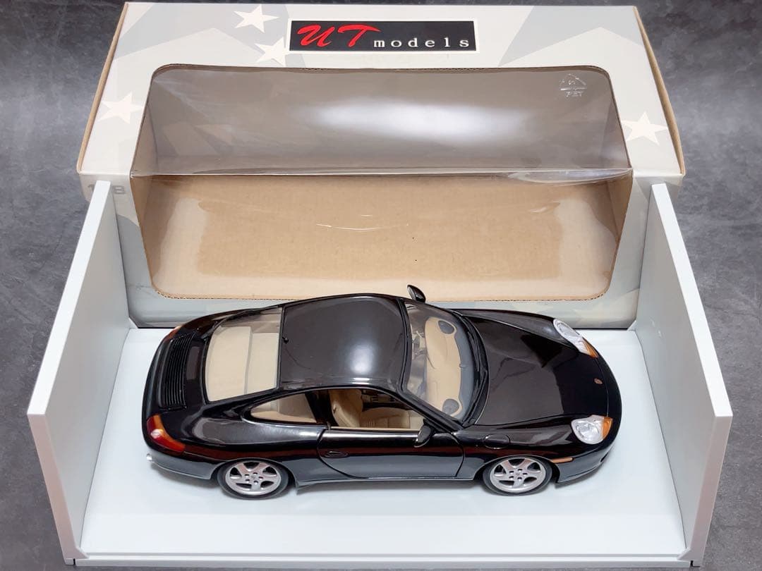 1/18 ポルシェ 911 ターボ (996) ブラック