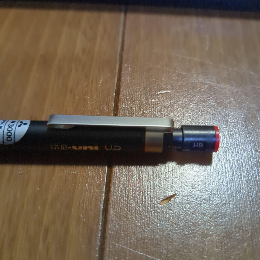 製図用 三菱 hi-uni M5-3051FF シャーペン ハイユニ 黒 指先