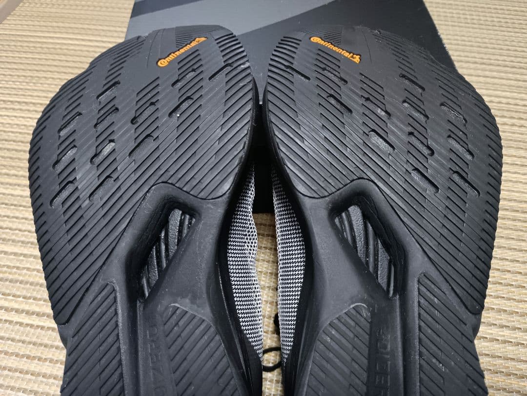 adidas ADIZERO BOSTON 12M ランニング　26.0cm