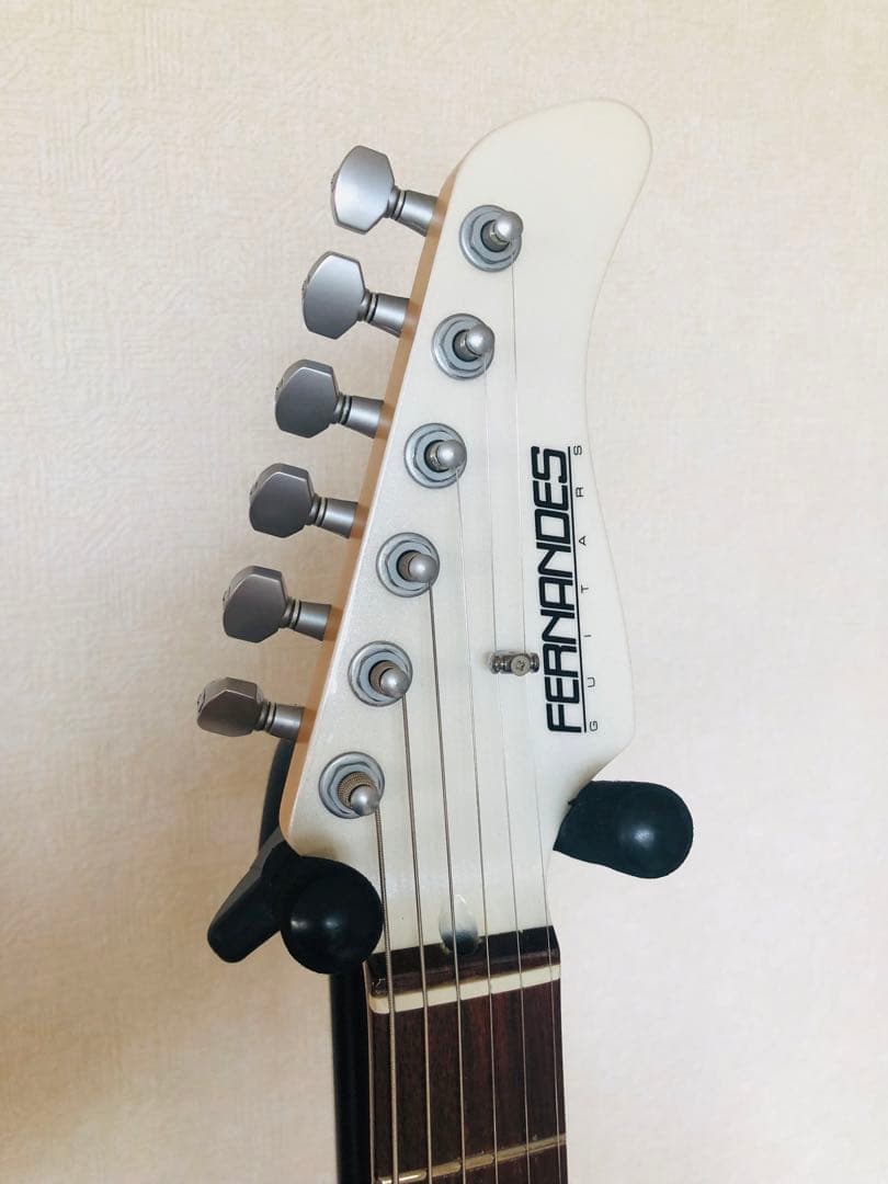 FERNANDES エレキギター ホワイト