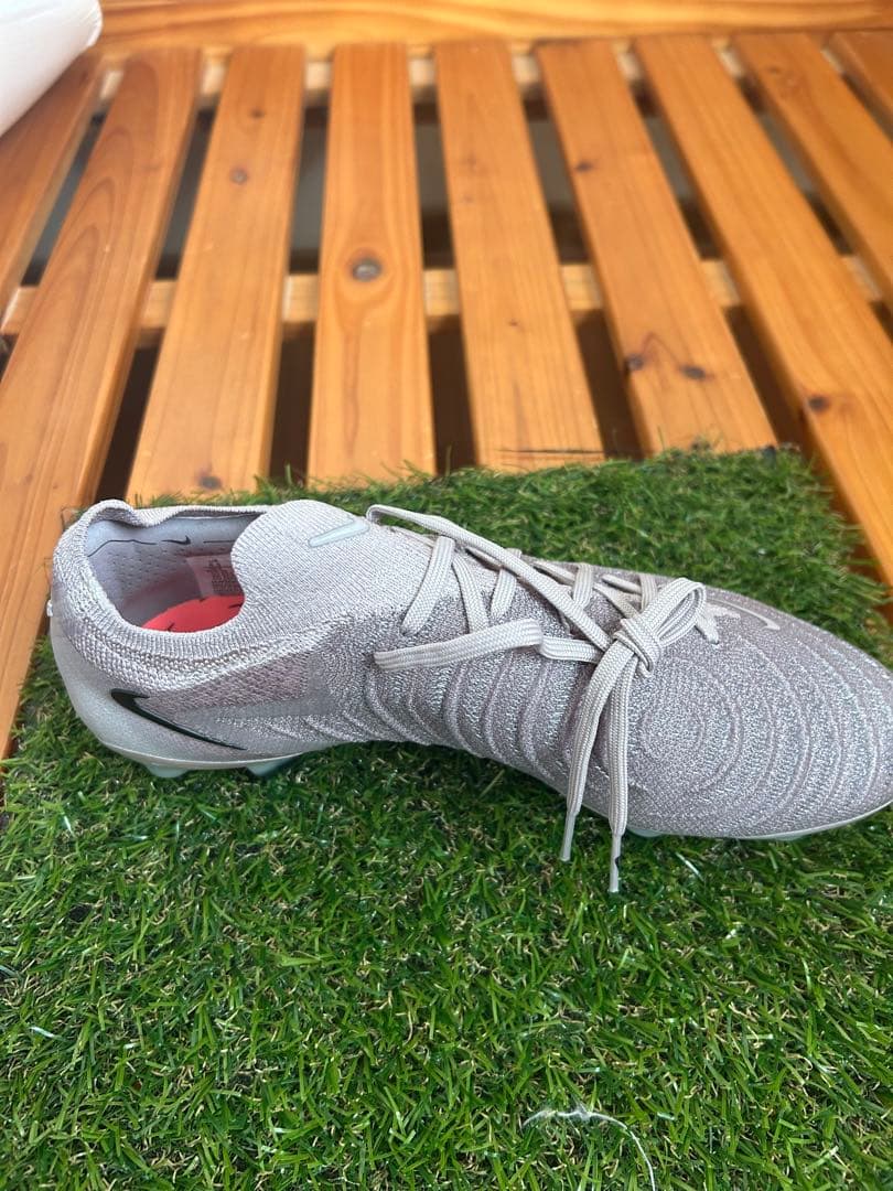 ナイキ　ファントム GX 2 エリート SG-PRO P 24.5 取り替え式