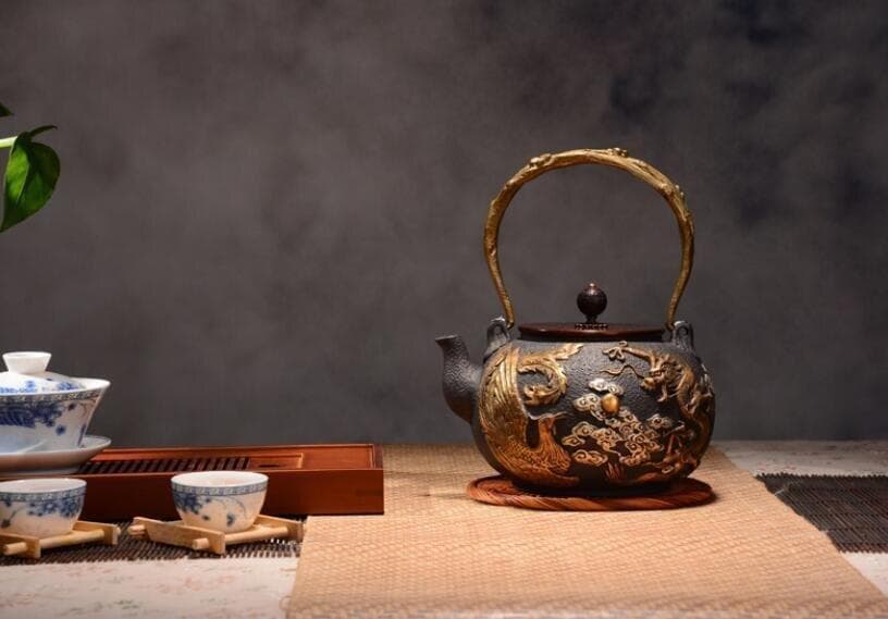 龍と鳳凰の装飾 鉄瓶 中型