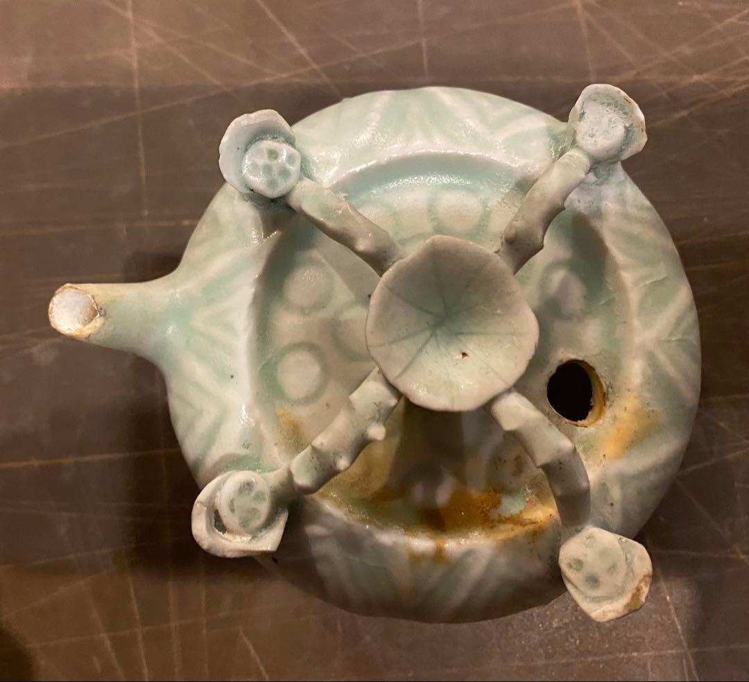 青白磁　水滴　蓮の花　鑑賞台付　　　一輪挿し　ヴィンテージ　レア