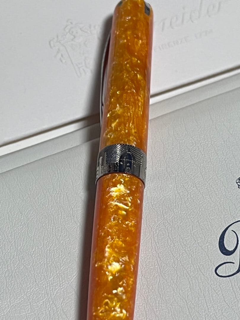 ☆廃番 新品未使用 ピナイダー ボールペン アバター サンフランイエロー☆