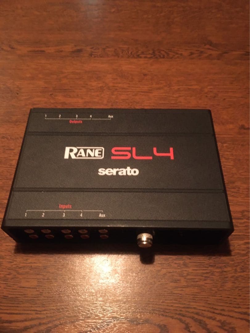 【美品】RANE SL4 Serato DJ (Control Vinyl付き)