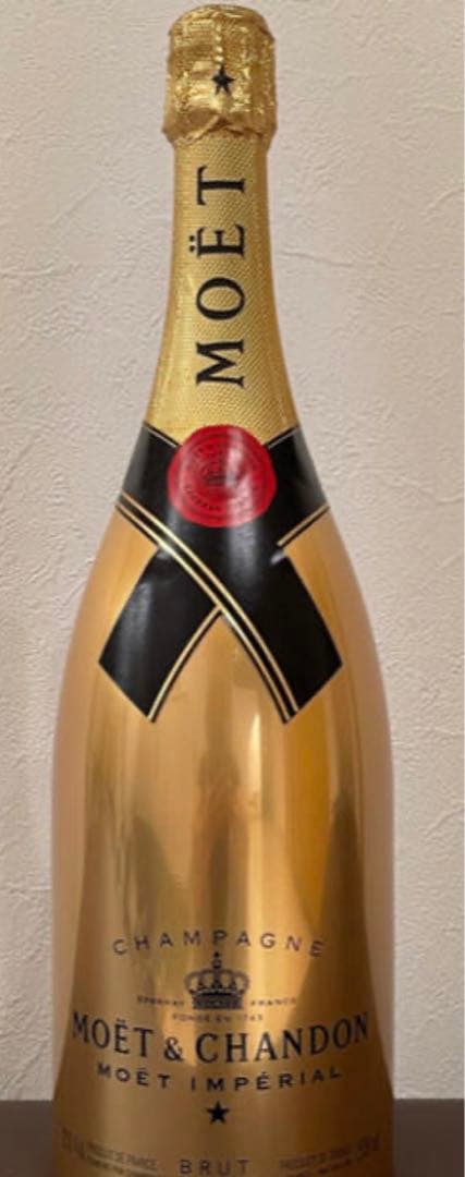 モエシャンドン　アンペリアル150年記念ゴールドマグナム