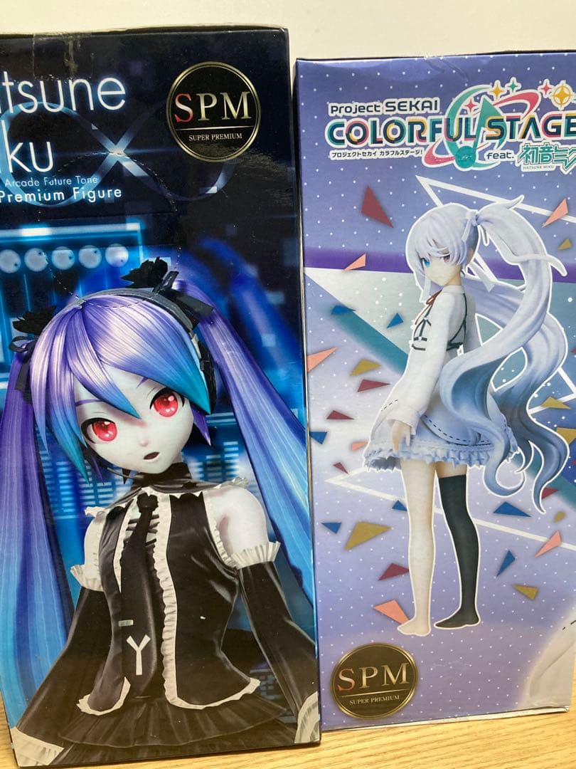 初音ミク　フィギュア　プロセカ　DIVA