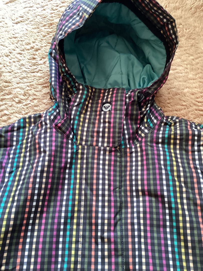 新品　ROXYレディースＳ、150スノボウェアスキーウェア 上下でサイズ違い