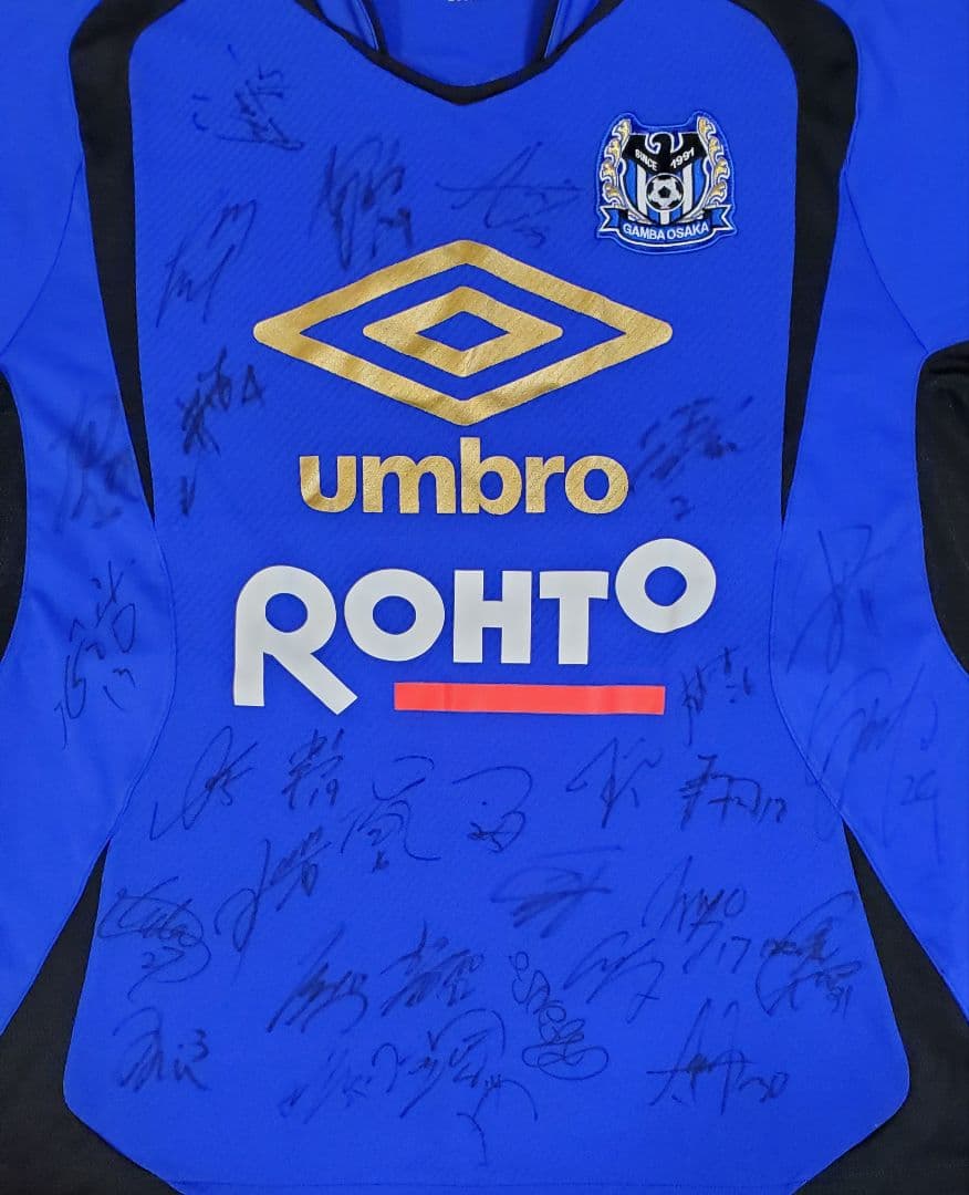 ガンバ大阪 2011年全選手サイン入り プラクティスシャツ