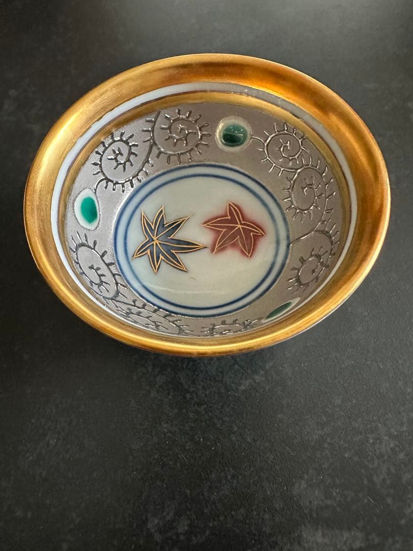 山本一洋作　プラチナ彩　ぐい呑み　木箱付き