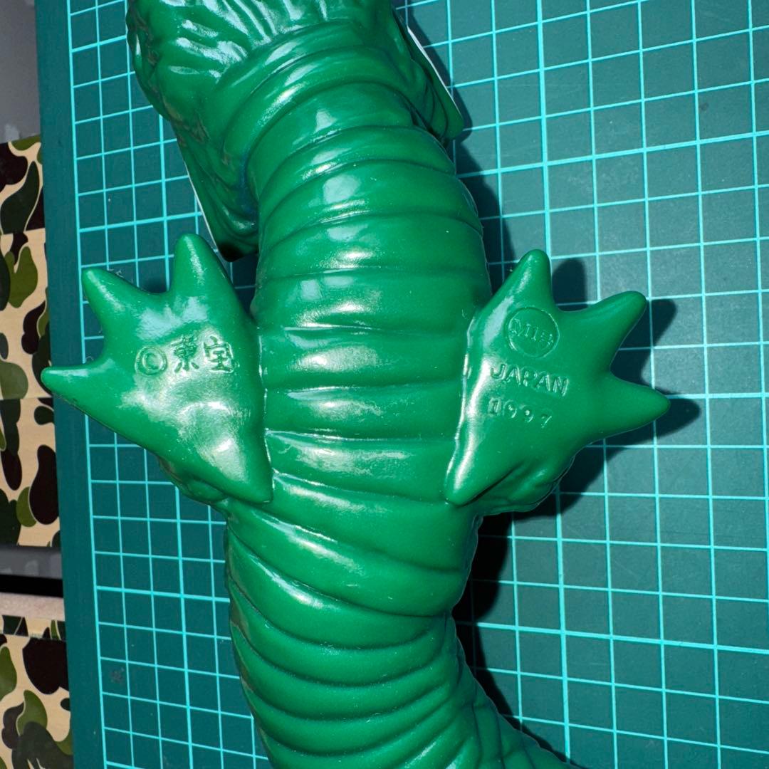 M1号　マンダ　第一期　緑　ピンク　蓄光版スタンダードサイズ　ソフビ　3体