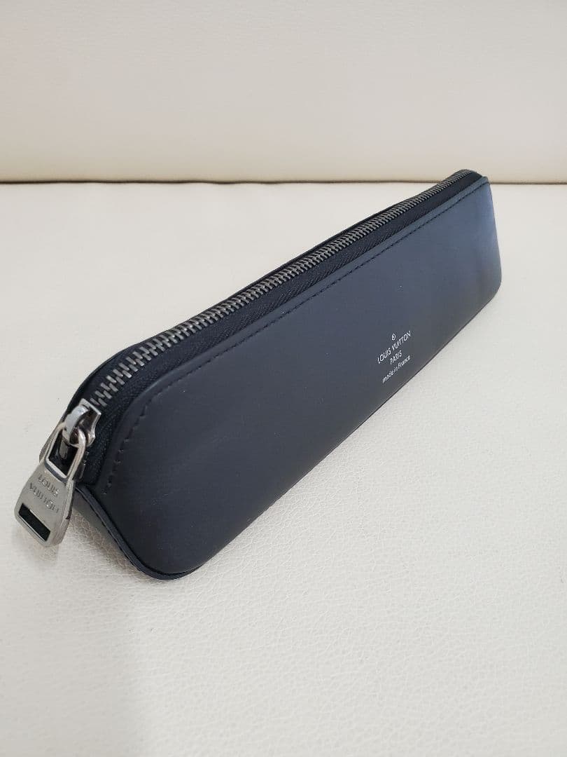 ルイヴィトン トゥルースエリザベット ペンケース