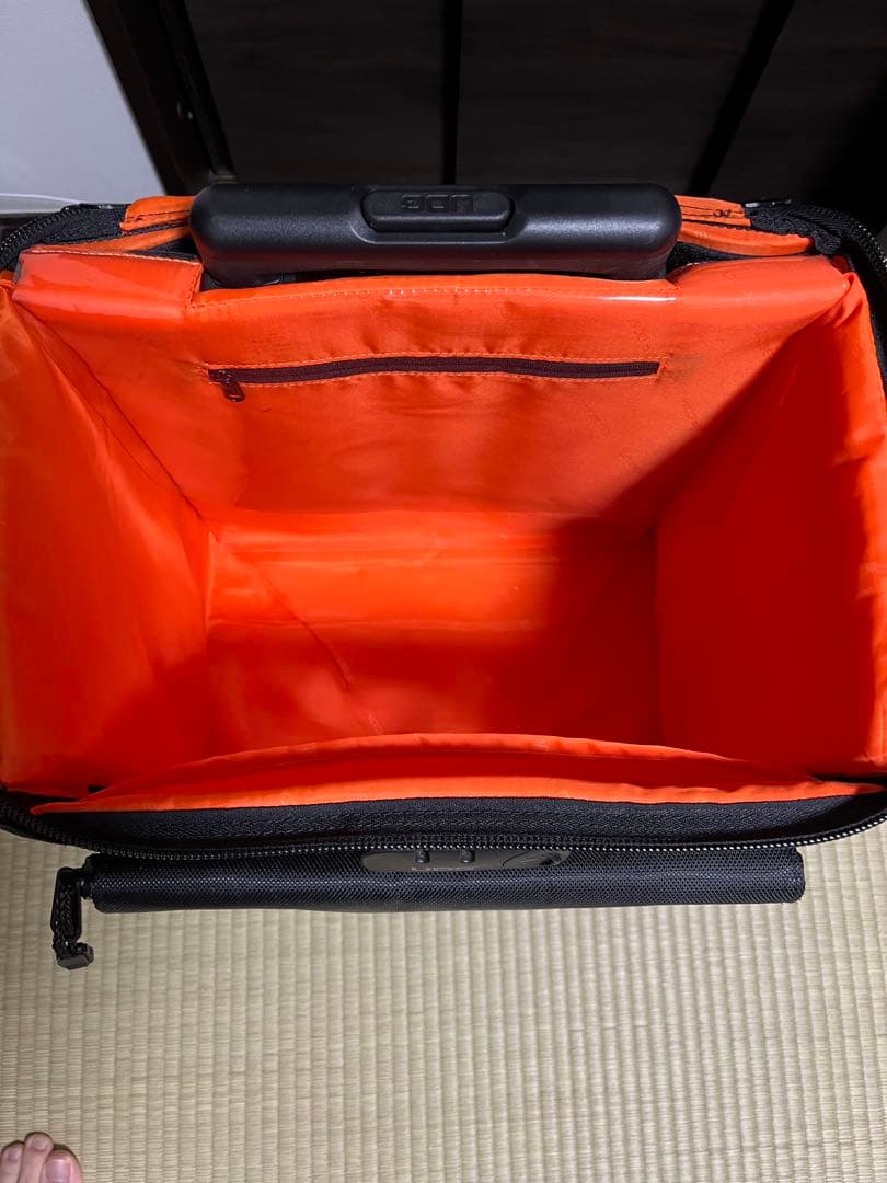 UDGレコードバッグ　UltimateSlingBagTrolleyDeLuxe