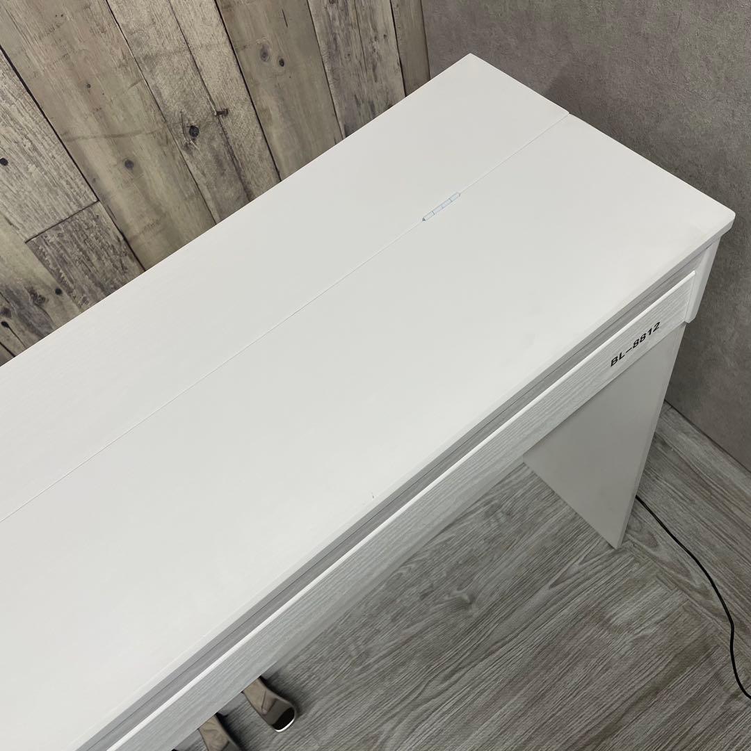 IKTMIアップライト型　88鍵盤電子ピアノ　ホワイト　直接引取歓迎　S1300