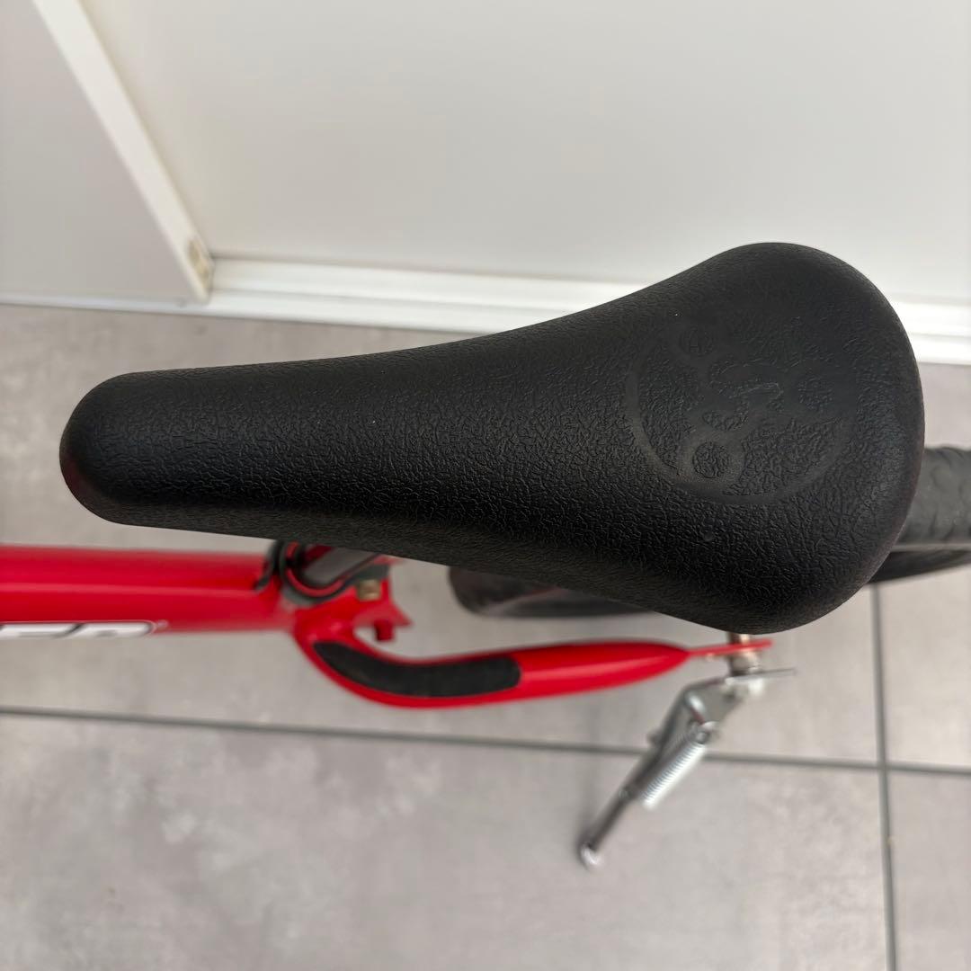 【美品】STRIDER 12 バランスバイク 赤　スポーツタイプ　レッド