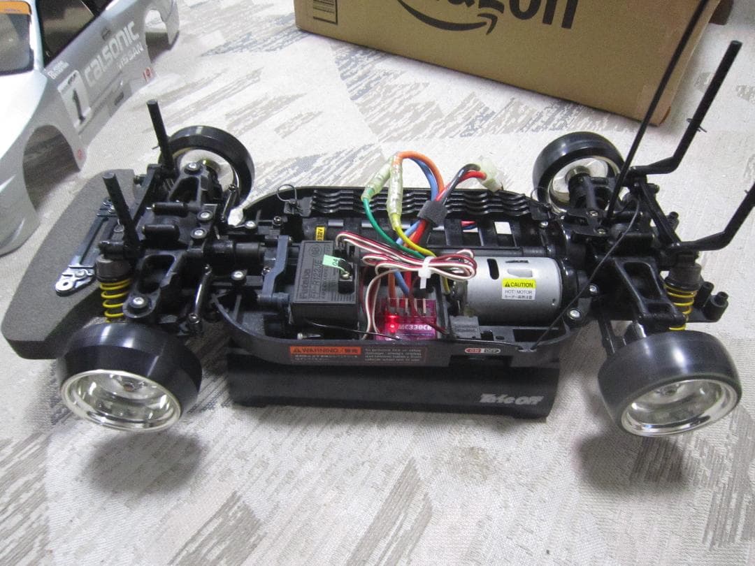 完全動作品 1/10 タミヤ スカイライン GT-R (R33) TT-01