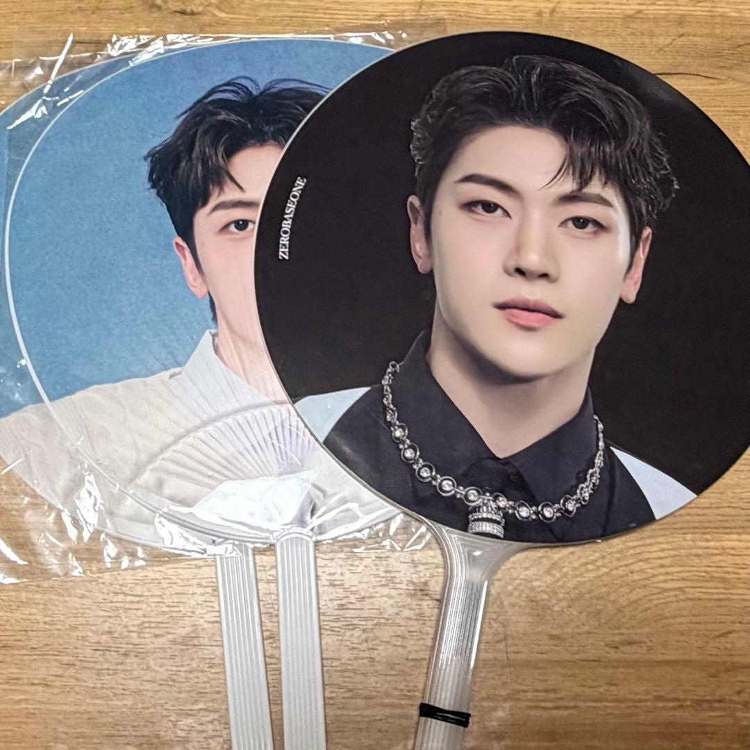 ゼベワン メテュ 公式グッズセット トレカホルダー キーホルダー アクスタ