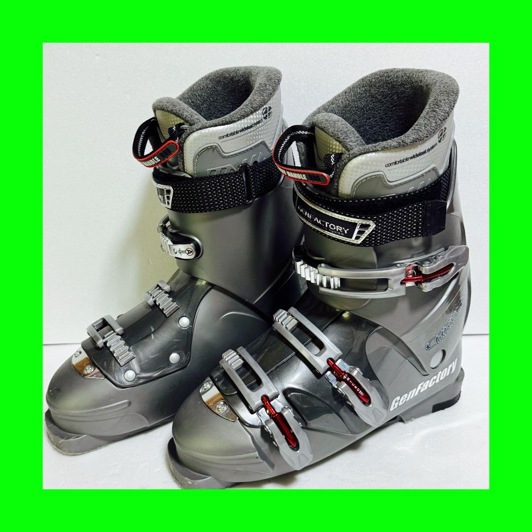 28ＣＭ　サイズ9 GenFactory スキーブーツ グレー　初心者
