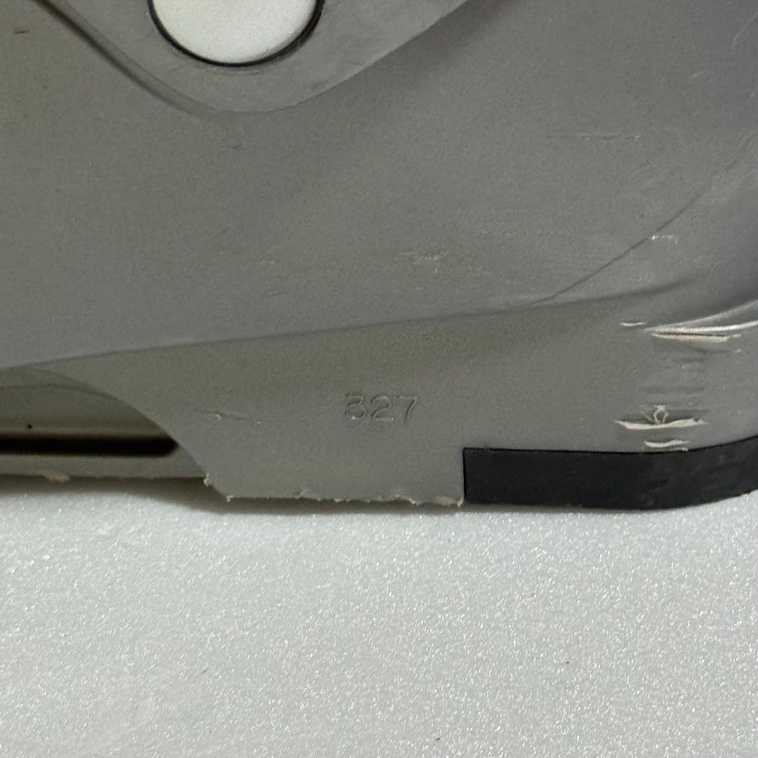 28ＣＭ　サイズ9 GenFactory スキーブーツ グレー　初心者