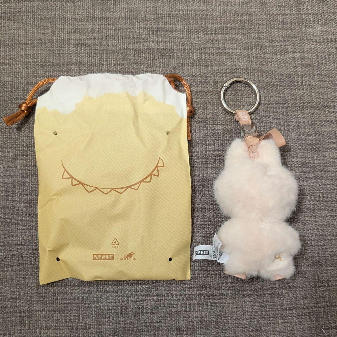 【正規品】 ラブブ ぬいぐるみ アルファベット PIN FOR LOVE 【A】